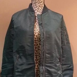 NEW WOMENS SMALL/MEDIUM EXTENDED LENGTH BOMBER